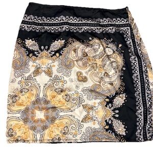 PrettyLittleThing Paisley Print Mini Skirt Size 4 Black Gold Silky NWT
